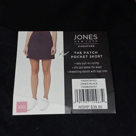  🍭🐾black skort with pockets.  Not new. - Picture 1 of 10